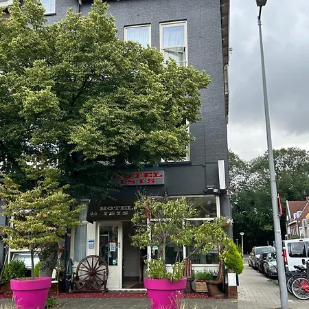 Hotel Isis 3*