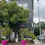 Ξενοδοχείο Isis 3*