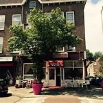 Ξενοδοχείο Isis