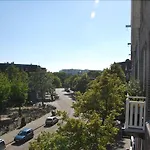 Isis Amsterdam