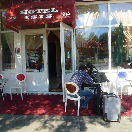 Isis Hotell 3*