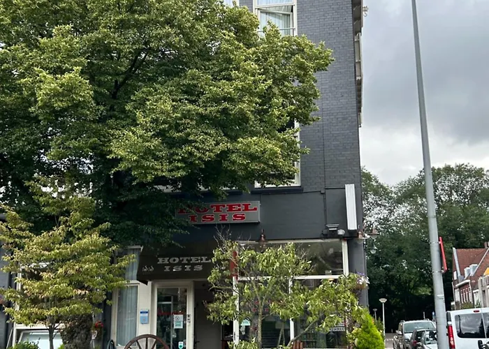 Ξενοδοχείο Isis 3*