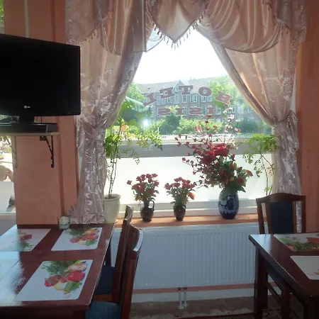 Isis Hotel 3*