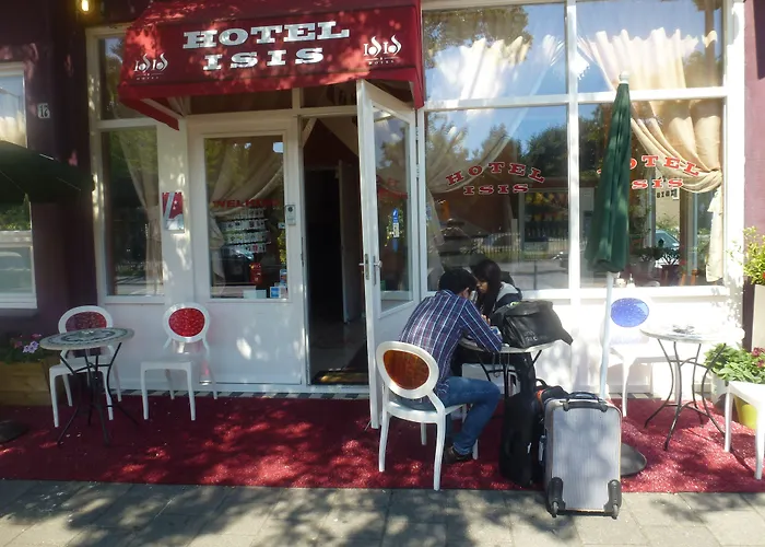 Isis Hotel 3*